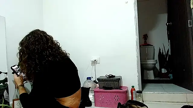 saara johnson496 online show from November 3, 12:53 am