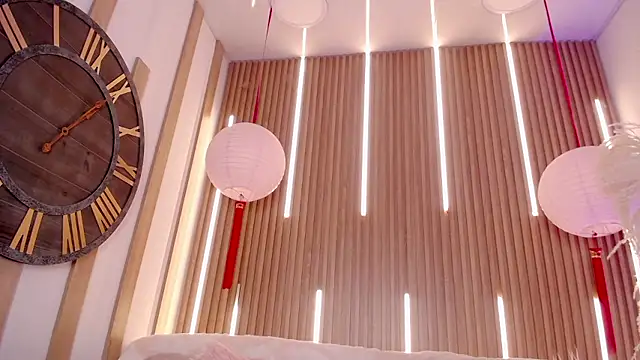 MylaDreams online show from January 12, 3:46 am