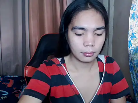 Snapshot of Simple_Martina chatting on October 6, 1:16 am Simple Martina online show from October 6, 1:16 am