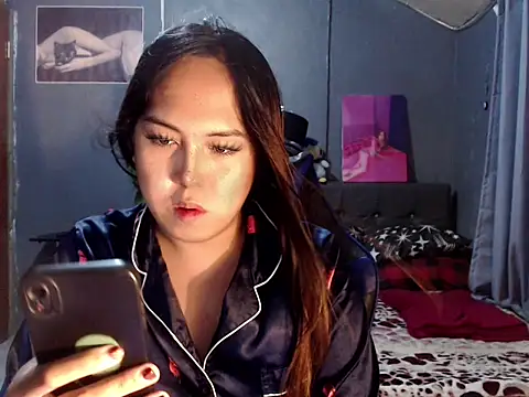 urtranspinay online show from February 5, 12:21 pm