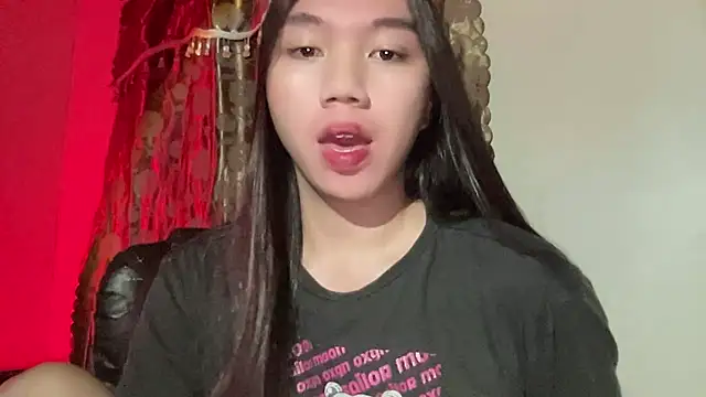 Snapshot of kat_mire chatting on September 10, 6:18 pm kat mire online show from September 10, 6:18 pm