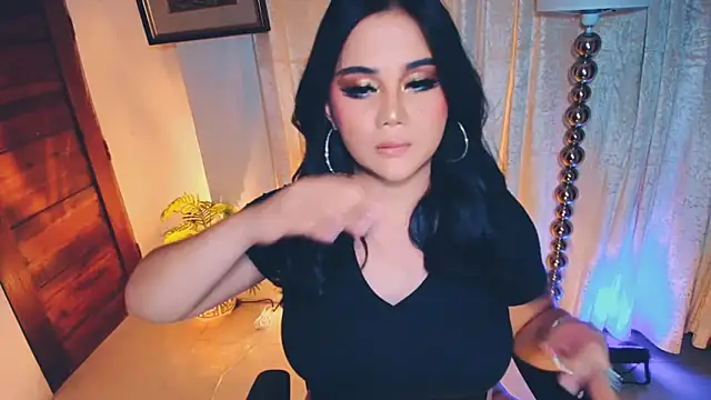 MS VALERIA online show from March 6, 9:25 am