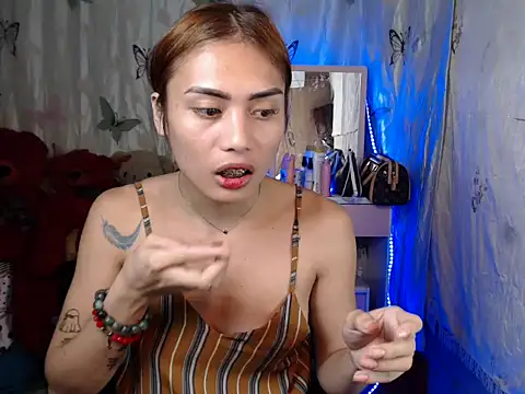 Snapshot of miss-miya chatting on October 6, 3:23 pm miss-miya online show from October 6, 3:23 pm