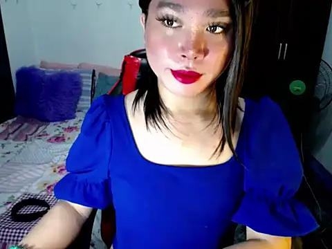 Snapshot of Urassiansweetcummer chatting on September 11, 2:09 am Urassiansweetcummer online show from September 11, 2:09 am