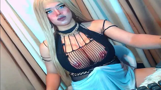 Snapshot of GoddessOFHUGEx chatting on September 27, 1:25 am GoddessOFHUGEx online show from September 27, 1:25 am