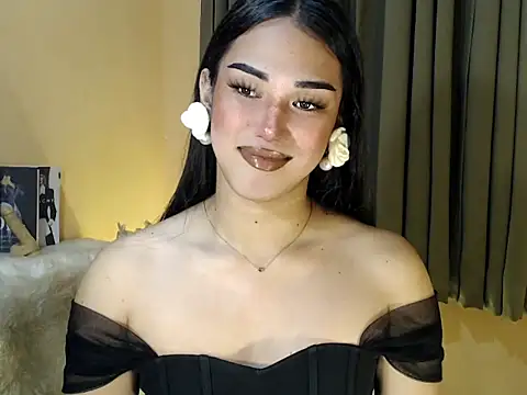 Snapshot of magnificent_kitana chatting on September 23, 2:11 pm magnificent kitana online show from September 23, 2:11 pm