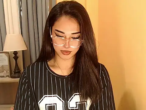 Snapshot of magnificent_kitana chatting on October 1, 9:59 pm magnificent kitana online show from October 1, 9:59 pm