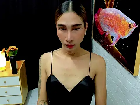 TRANSGODDESSA online show from September 22, 1:11 am