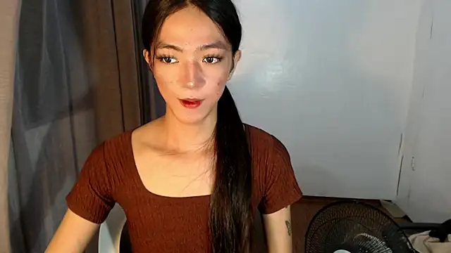Snapshot of slimladyxoxo chatting on September 17, 10:09 am slimladyxoxo online show from September 17, 10:09 am