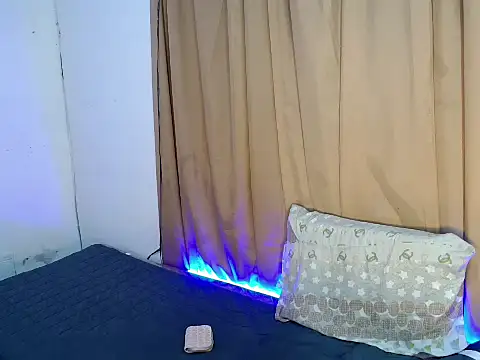 Snapshot of Filipina_milker chatting on September 24, 1:17 pm Filipina milker online show from September 24, 1:17 pm