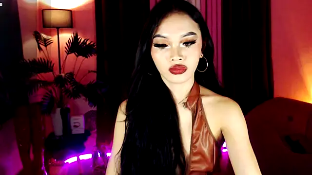 Snapshot of Asianprincess69 chatting on September 14, 6:23 pm Asianprincess69 online show from September 14, 6:23 pm