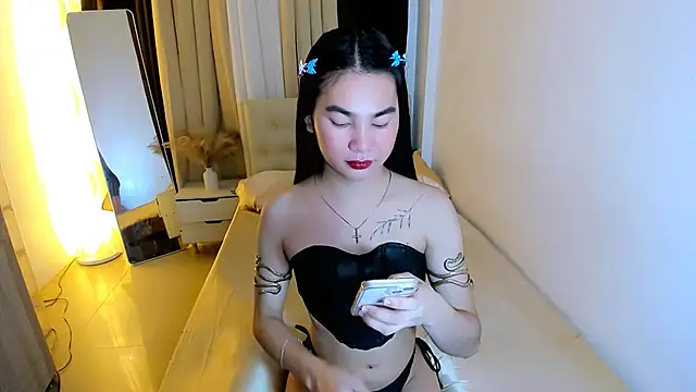 Snapshot of hotjessieempress chatting on September 13, 5:19 pm hotjessieempress online show from September 13, 5:19 pm