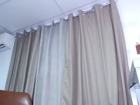 Snapshot of kim_sexylatina chatting on September 11, 1:26 am kim sexylatina online show from September 11, 1:26 am