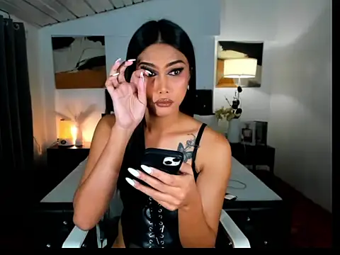 CallaWang online show from November 26, 8:11 pm