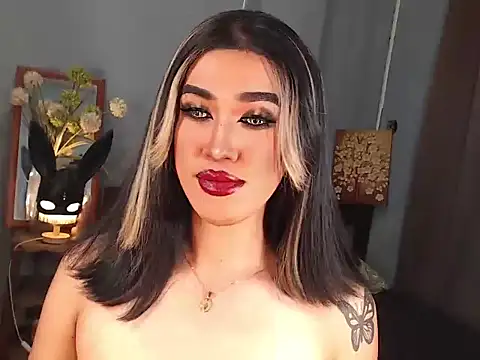 Snapshot of AleinaCroft chatting on September 19, 9:48 am AleinaCroft online show from September 19, 9:48 am