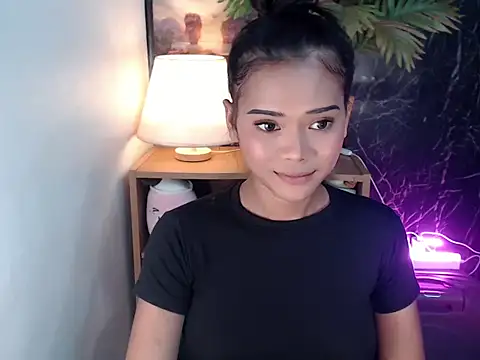 Snapshot of ur_holly_lexie chatting on September 21, 7:03 am ur holly lexie online show from September 21, 7:03 am
