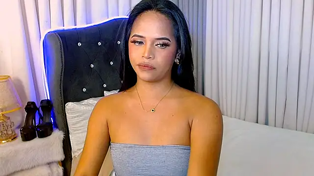 Lorainnelustts online show from October 27, 2:08 am