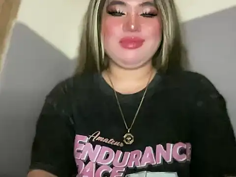 Naughtyrosecum online show from November 18, 4:07 pm