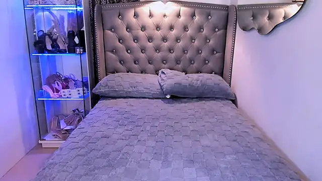 Lars empress online show from September 30, 8:47 am