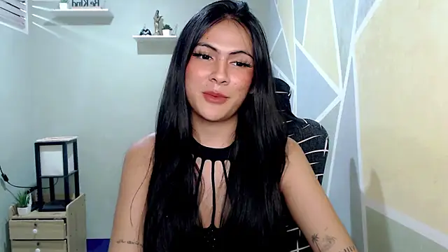 Pretty mica online show from March 5, 6:35 pm