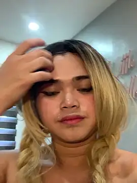 Snapshot of VictoriaL0ve chatting on November 2, 3:26 am VictoriaL0ve online show from November 2, 3:26 am