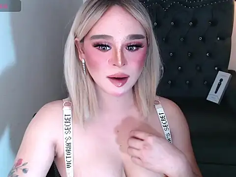 superhotangelxx online show from October 12, 2:36 am