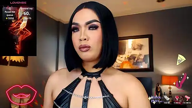 Snapshot of FridaHumphrey chatting on September 20, 5:07 pm FridaHumphrey online show from September 20, 5:07 pm