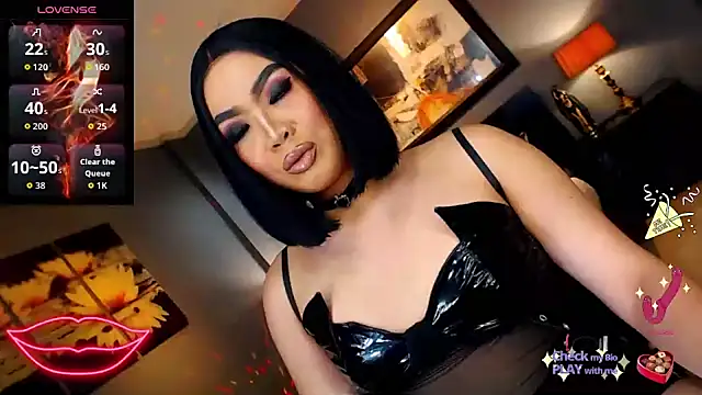 Snapshot of FridaHumphrey chatting on September 28, 5:56 pm FridaHumphrey online show from September 28, 5:56 pm