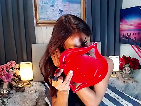 Snapshot of sassylatina chatting on October 5, 10:05 am sassylatina online show from October 5, 10:05 am