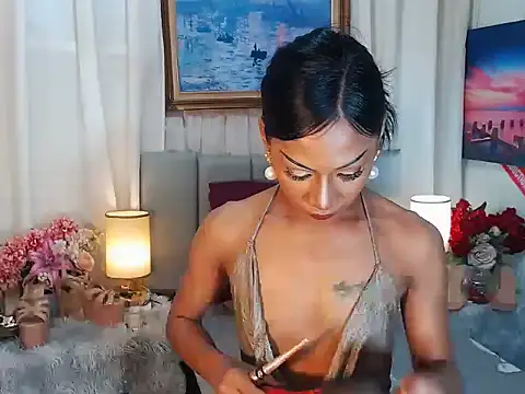 sassylatina online show from November 13, 3:42 pm