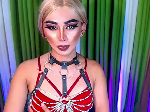 Snapshot of Queen_yasii_88 chatting on September 12, 5:29 pm Queen yasii 88 online show from September 12, 5:29 pm