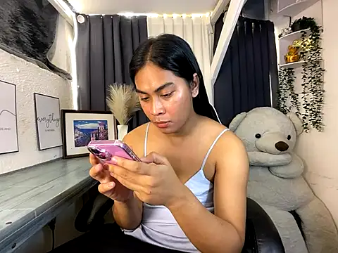 Snapshot of Sweetasian_cum chatting on September 27, 3:43 pm Sweetasian cum online show from September 27, 3:43 pm