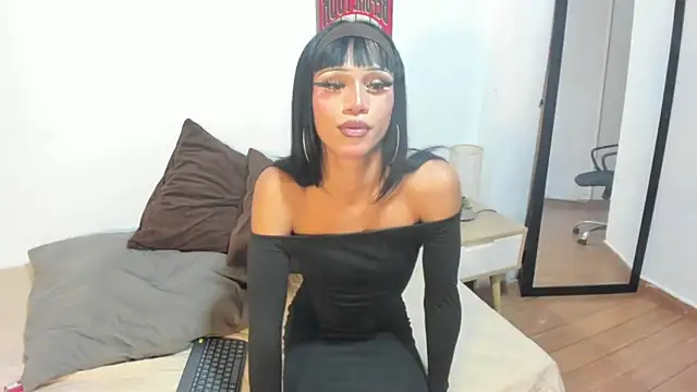 Kitty W33d online show from November 26, 5:43 am