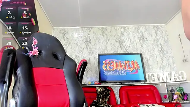 Madison Mujica online show from October 8, 11:44 am