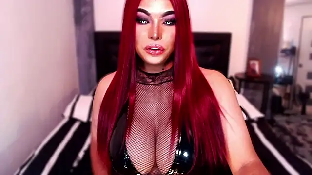 xTrixieMae online show from February 20, 1:24 pm