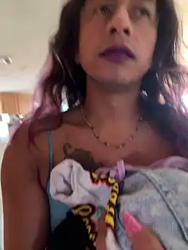 Snapshot of TranSexualJade95 chatting on September 24, 8:48 pm TranSexualJade95 online show from September 24, 8:48 pm