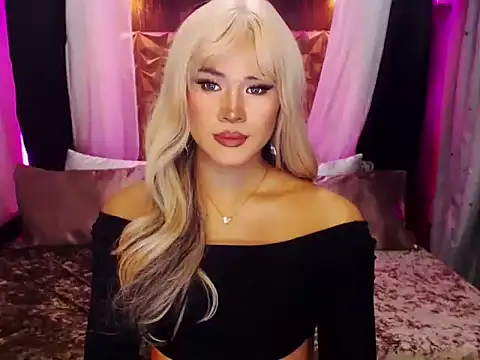 YllanaAltheaXxX online show from November 28, 8:59 am