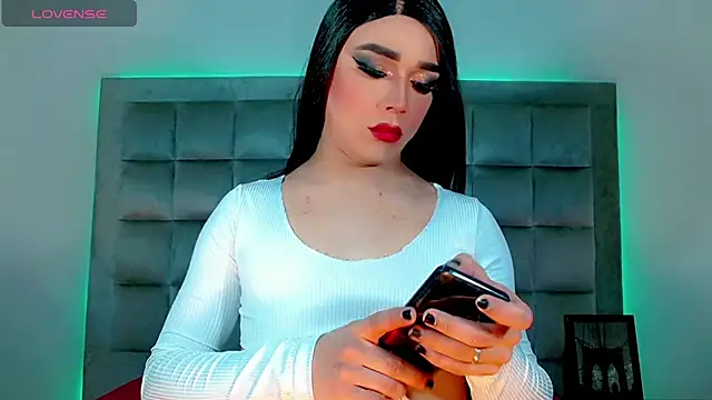 Snapshot of AmazingMistressNathy chatting on October 4, 6:25 am AmazingMistressNathy online show from October 4, 6:25 am