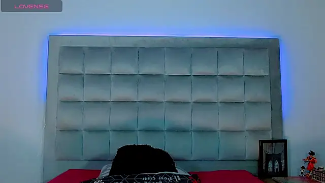 Snapshot of AmazingMistressNathy chatting on October 9, 10:38 am AmazingMistressNathy online show from October 9, 10:38 am