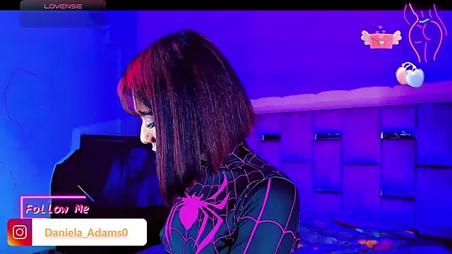 LADY-HOT-SEXY- online show from October 19, 9:29 pm