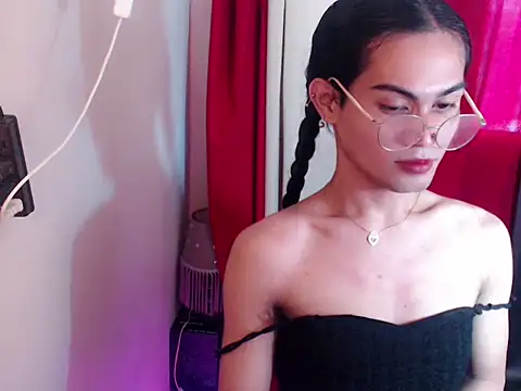 Snapshot of bellalot chatting on September 27, 2:53 am bellalot online show from September 27, 2:53 am