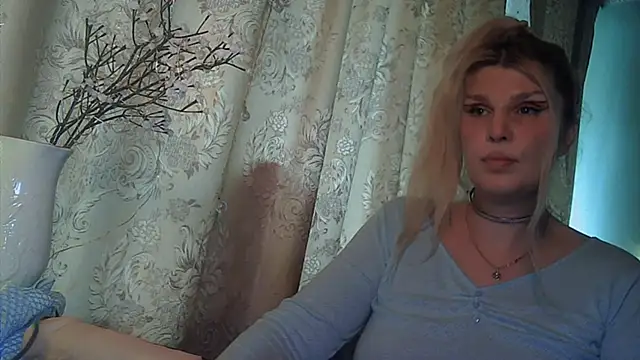 Snapshot of TsPostophere chatting on March 10, 10:50 am TsPostophere online show from March 10, 10:50 am
