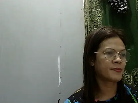 Snapshot of juicycum069 chatting on October 1, 8:53 pm juicycum069 online show from October 1, 8:53 pm