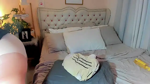 SweetHoney369 online show from November 27, 12:13 am