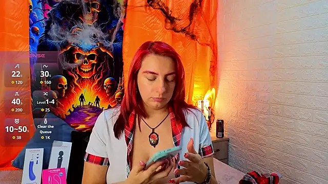 Snapshot of angel__red_ chatting on October 5, 1:17 am angel red online show from October 5, 1:17 am
