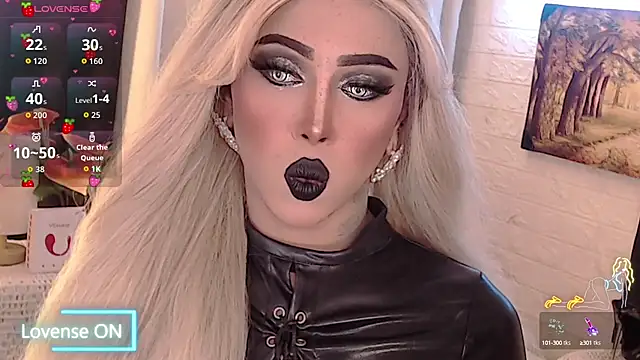 Snapshot of Your_valentina_goddess chatting on September 13, 2:39 am Your valentina goddess online show from September 13, 2:39 am