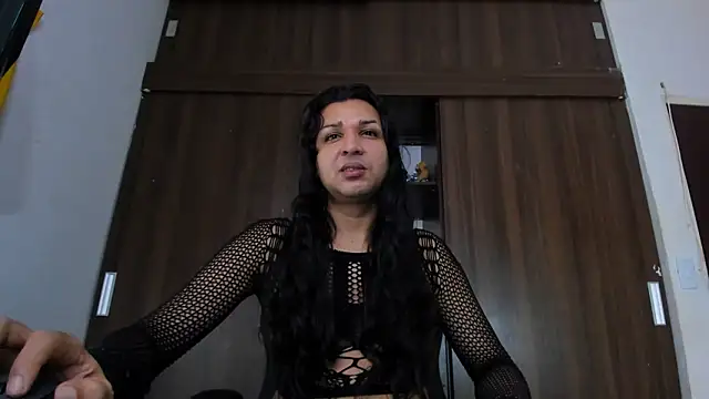 miss bigcockts online show from October 18, 4:38 am