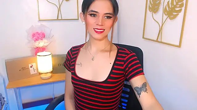 Snapshot of xPrecuioseChesca chatting on September 26, 1:46 am xPrecuioseChesca online show from September 26, 1:46 am