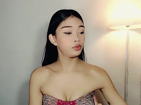 holyakiesha online show from November 15, 11:36 pm