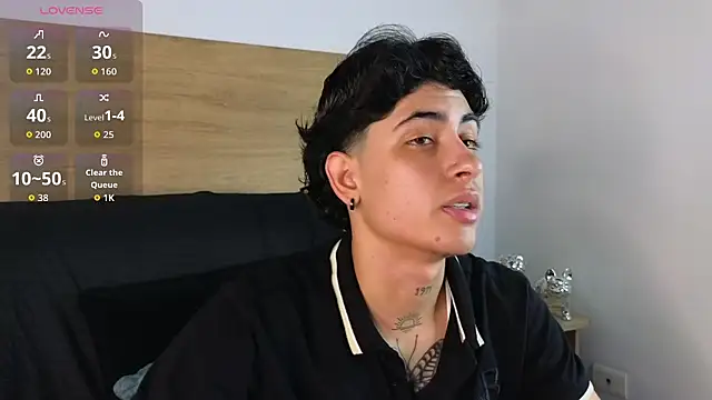 Snapshot of Stiven_Benet_ chatting on September 13, 12:00 pm Stiven Benet online show from September 13, 12:00 pm